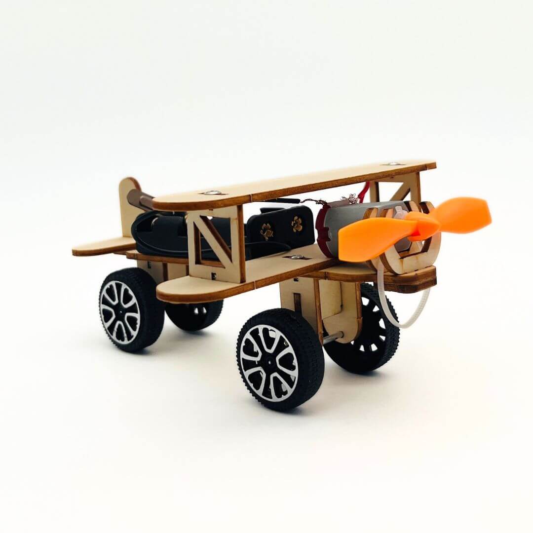 AirplaneBot : L'avion qui file à toute vitesse - Kit d'assemblage en bois STEM